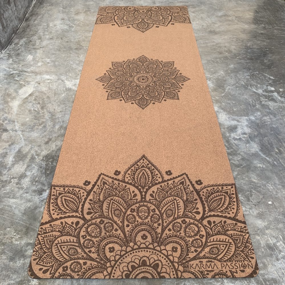 Tapis De Yoga En Liège Mandala unique et écologiques