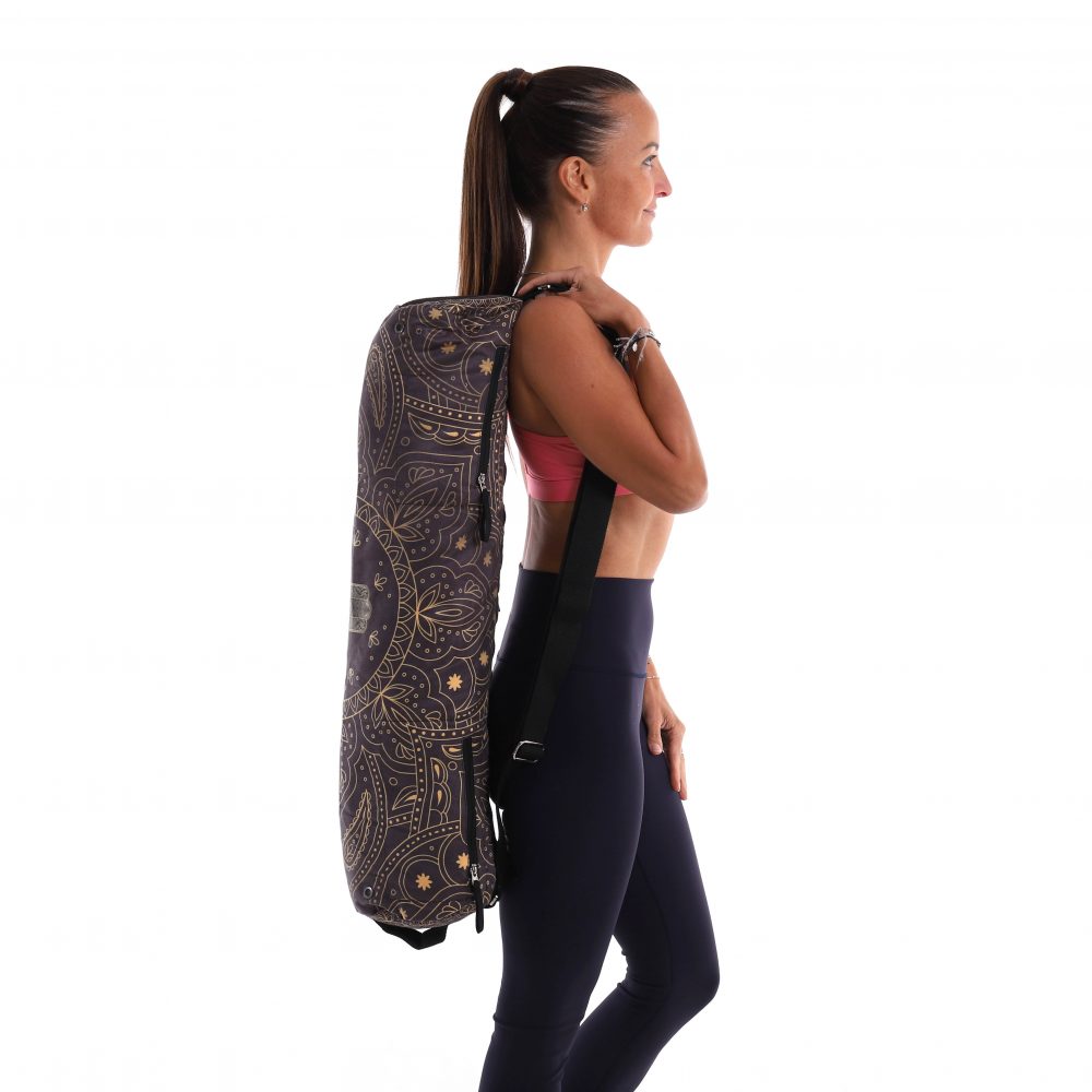 Sac de yoga Hamsa Black avec bandoulière réglable qui s'adapte facilement à la longueur du sac