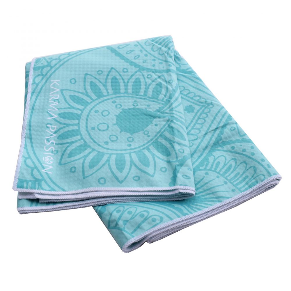 Serviette de yoga Mandala Light avec une sous-couche en silicone antidérapante