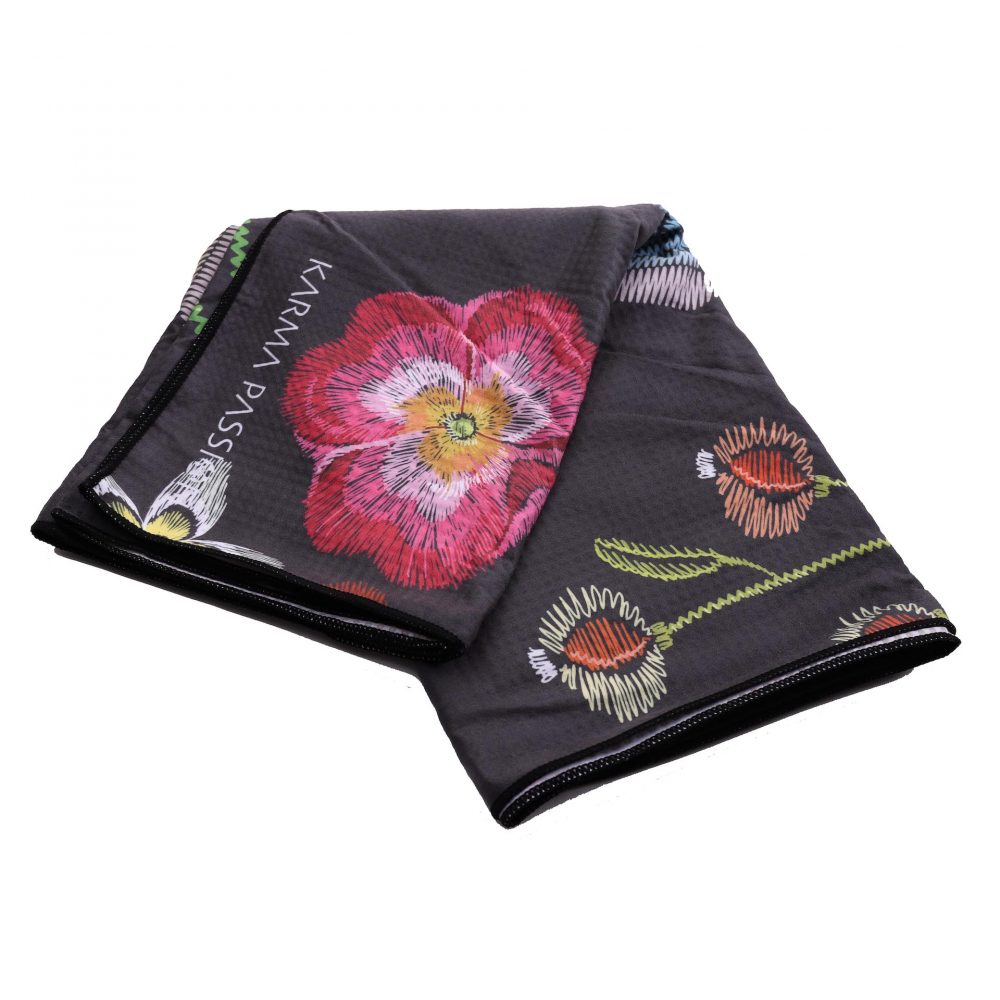 Serviette de yoga Hamsa Black avec une sous-couche en silicone antidérapante