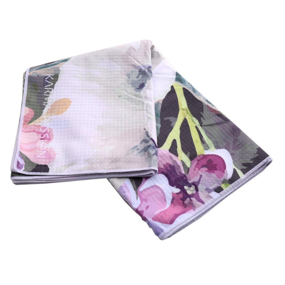 Serviette de yoga Meadow avec une sous-couche en silicone antidérapante