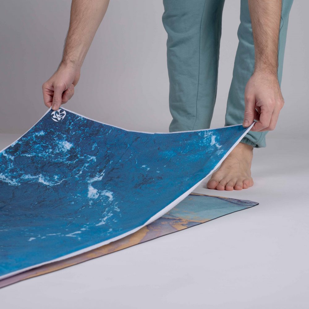 Serviette de yoga à pois en silicone - qualité des matériaux garantissant une durabilité maximale